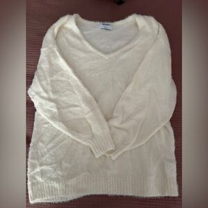 Old Navy Cream V-Neck Sweater
